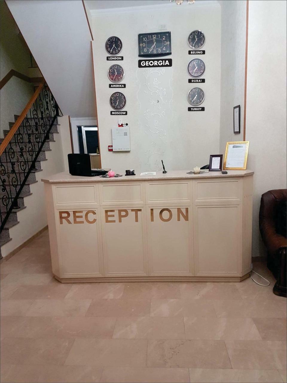 Hotel Leader Tbilisi Ngoại thất bức ảnh
