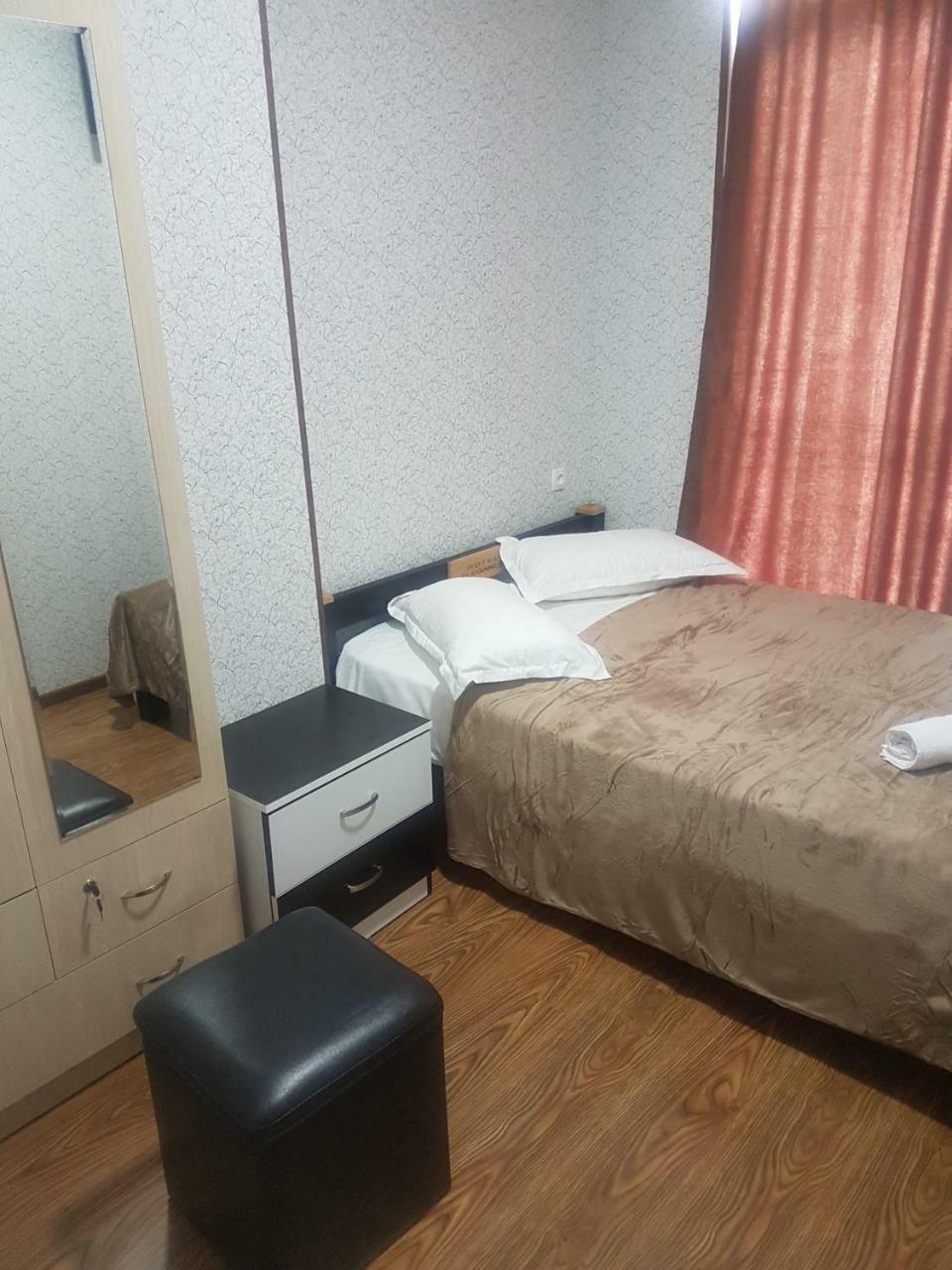 Hotel Leader Tbilisi Ngoại thất bức ảnh