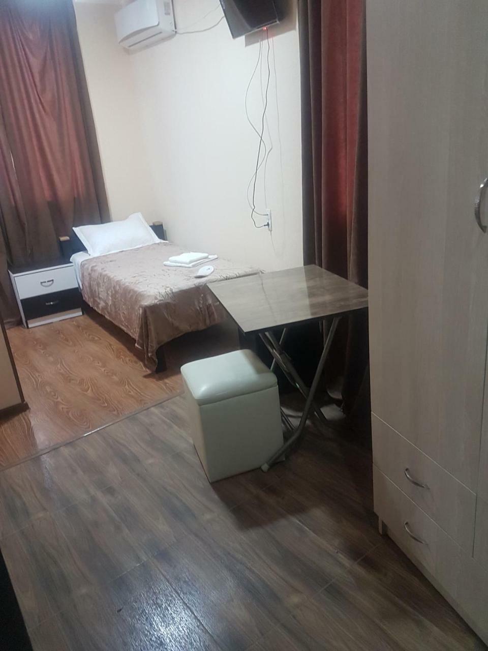 Hotel Leader Tbilisi Ngoại thất bức ảnh
