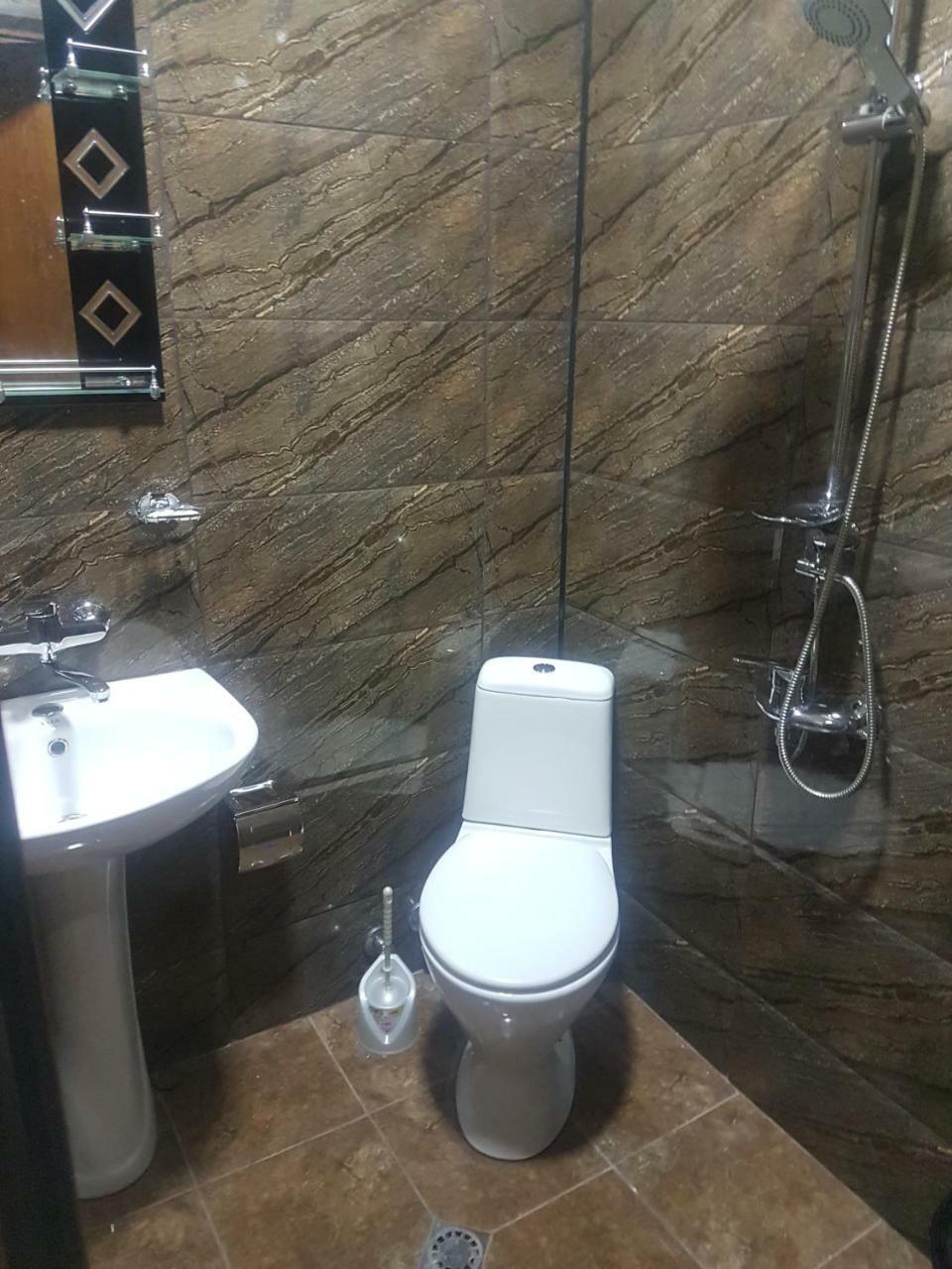 Hotel Leader Tbilisi Ngoại thất bức ảnh