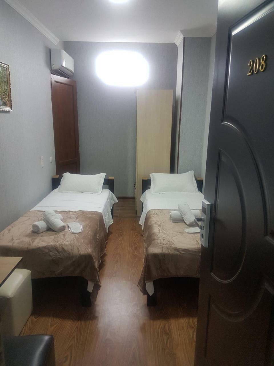 Hotel Leader Tbilisi Ngoại thất bức ảnh