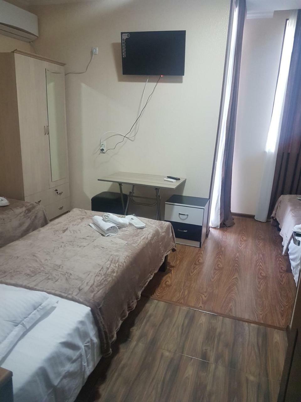 Hotel Leader Tbilisi Ngoại thất bức ảnh